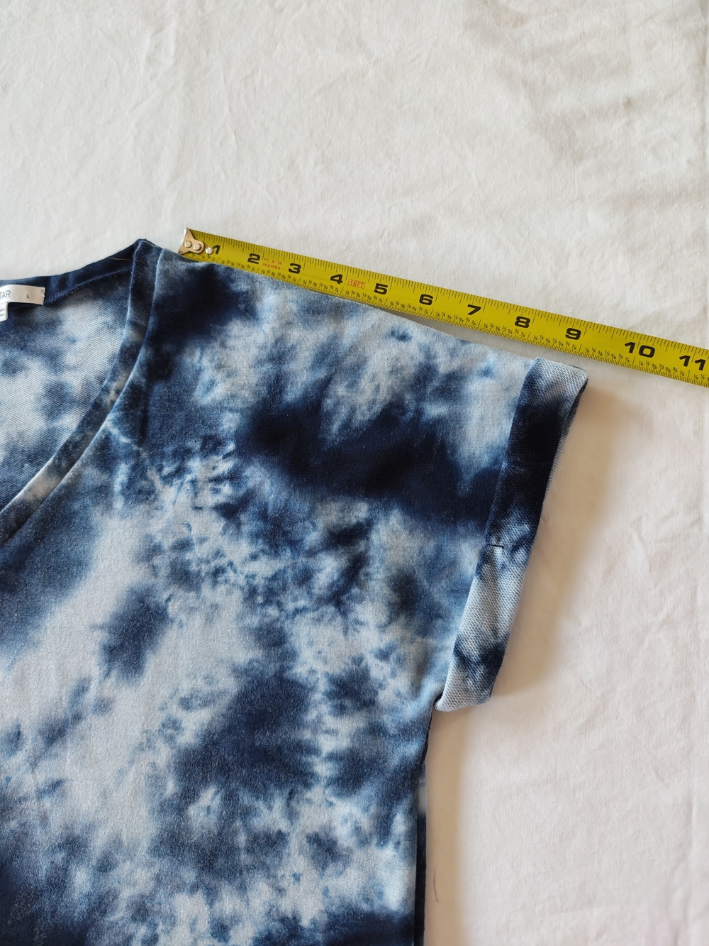 Tie-Dye V-Neck Crop Top in Navy by Ann Taylor - Picture 7 of 8